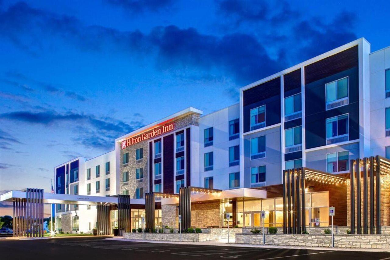 Hilton Garden Inn Cedar Rapids Εξωτερικό φωτογραφία