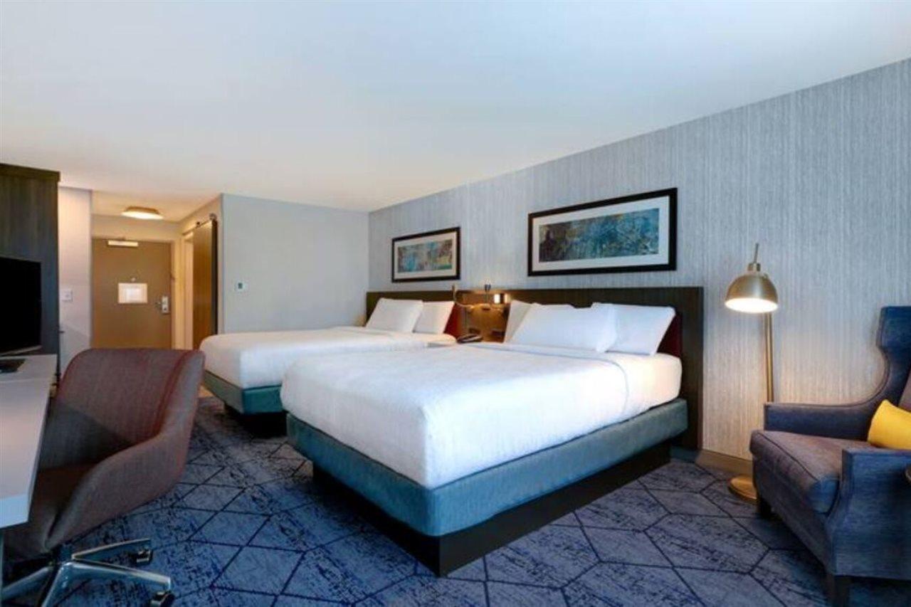Hilton Garden Inn Cedar Rapids Εξωτερικό φωτογραφία