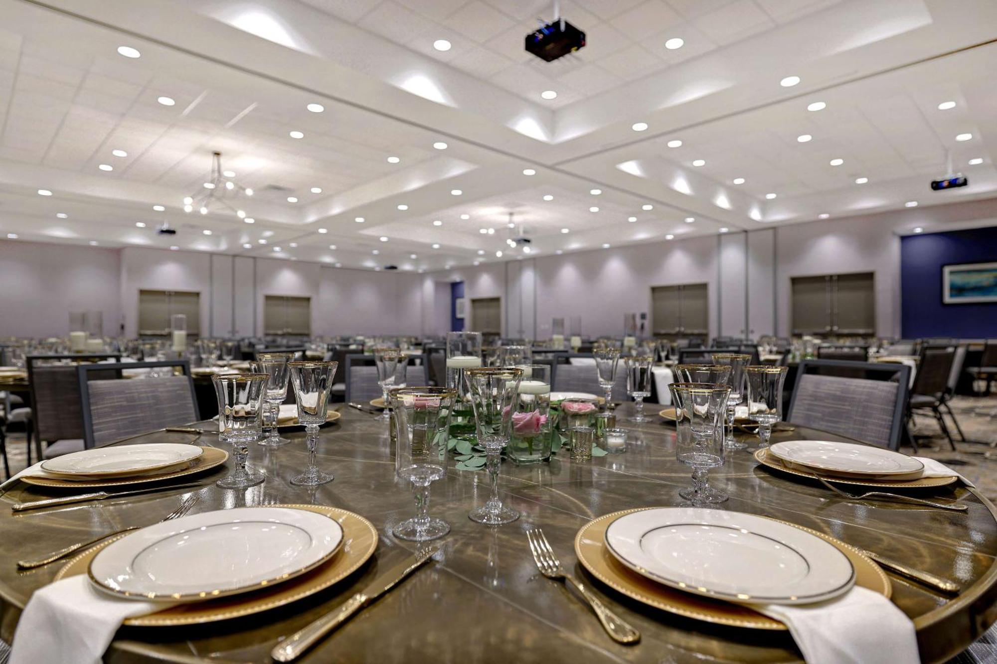 Hilton Garden Inn Cedar Rapids Εξωτερικό φωτογραφία