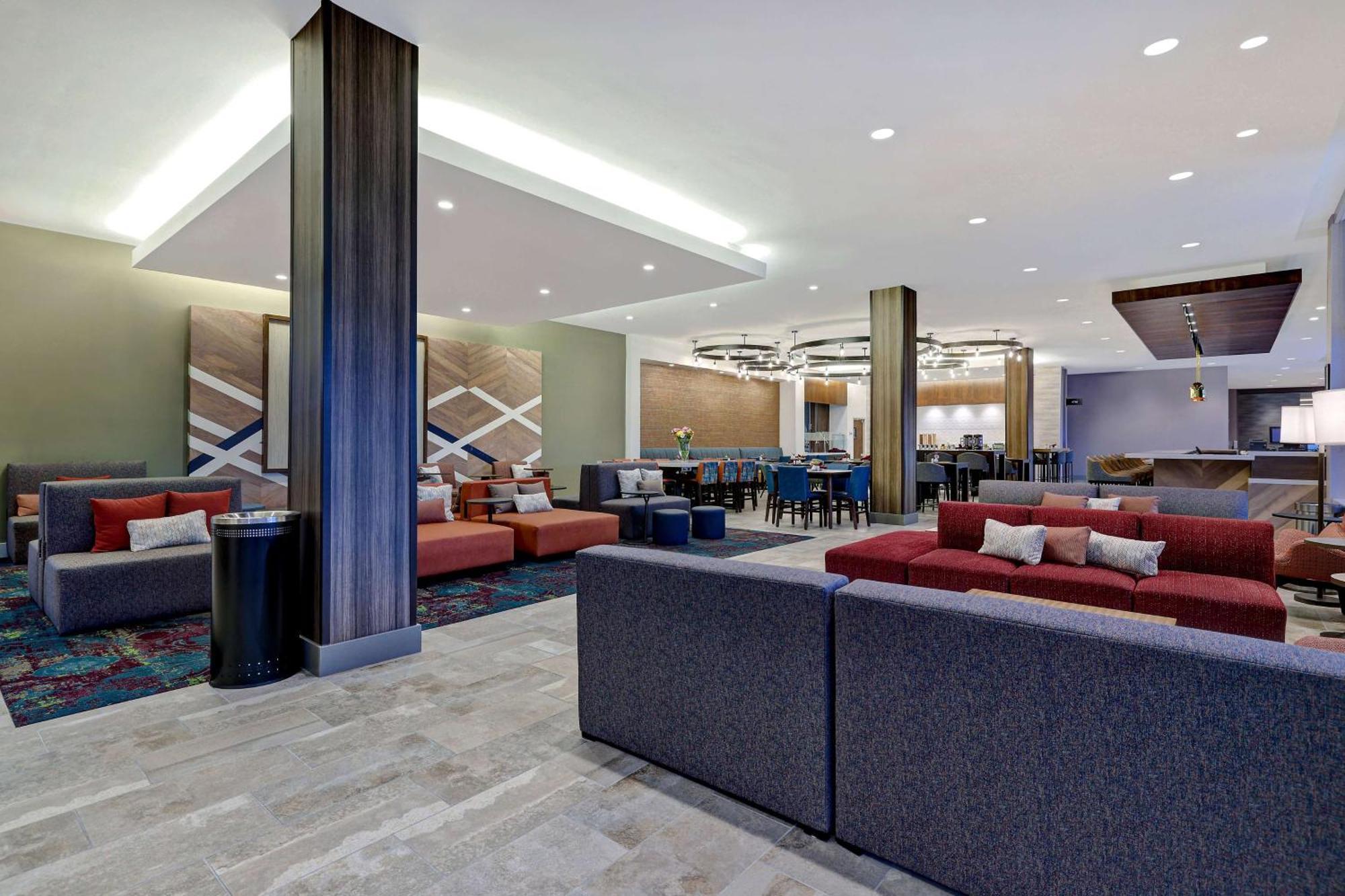 Hilton Garden Inn Cedar Rapids Εξωτερικό φωτογραφία