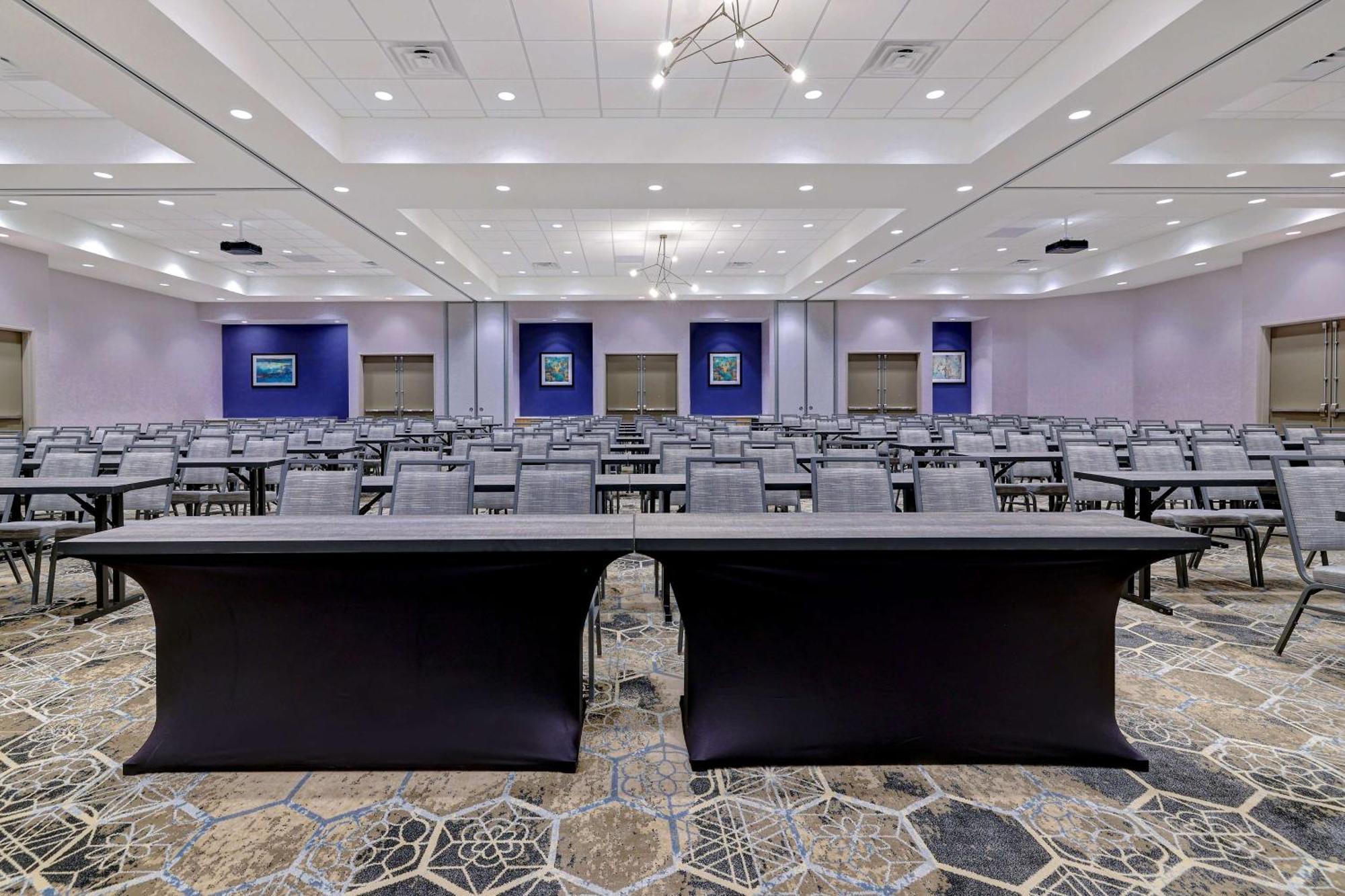 Hilton Garden Inn Cedar Rapids Εξωτερικό φωτογραφία