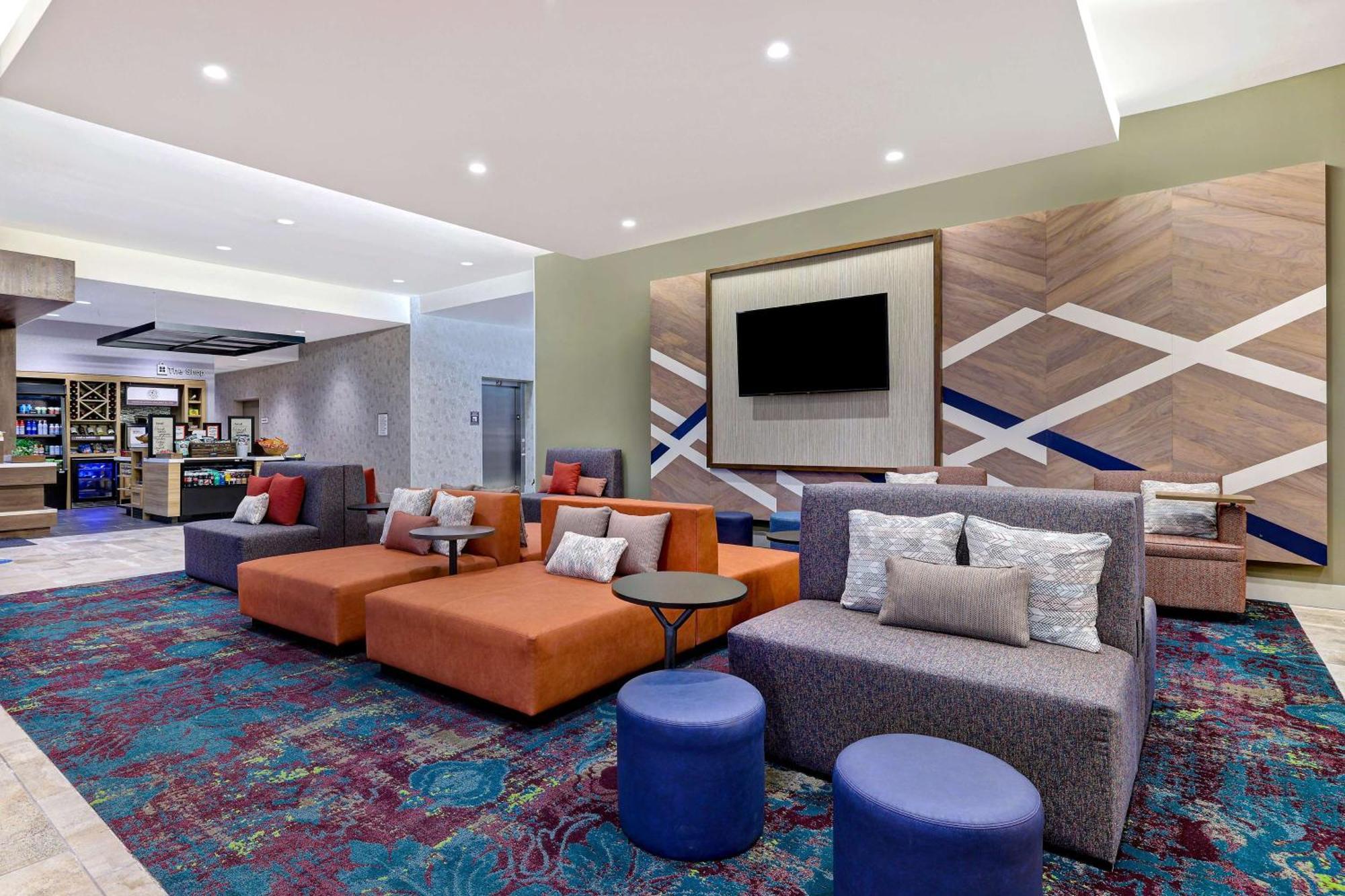 Hilton Garden Inn Cedar Rapids Εξωτερικό φωτογραφία
