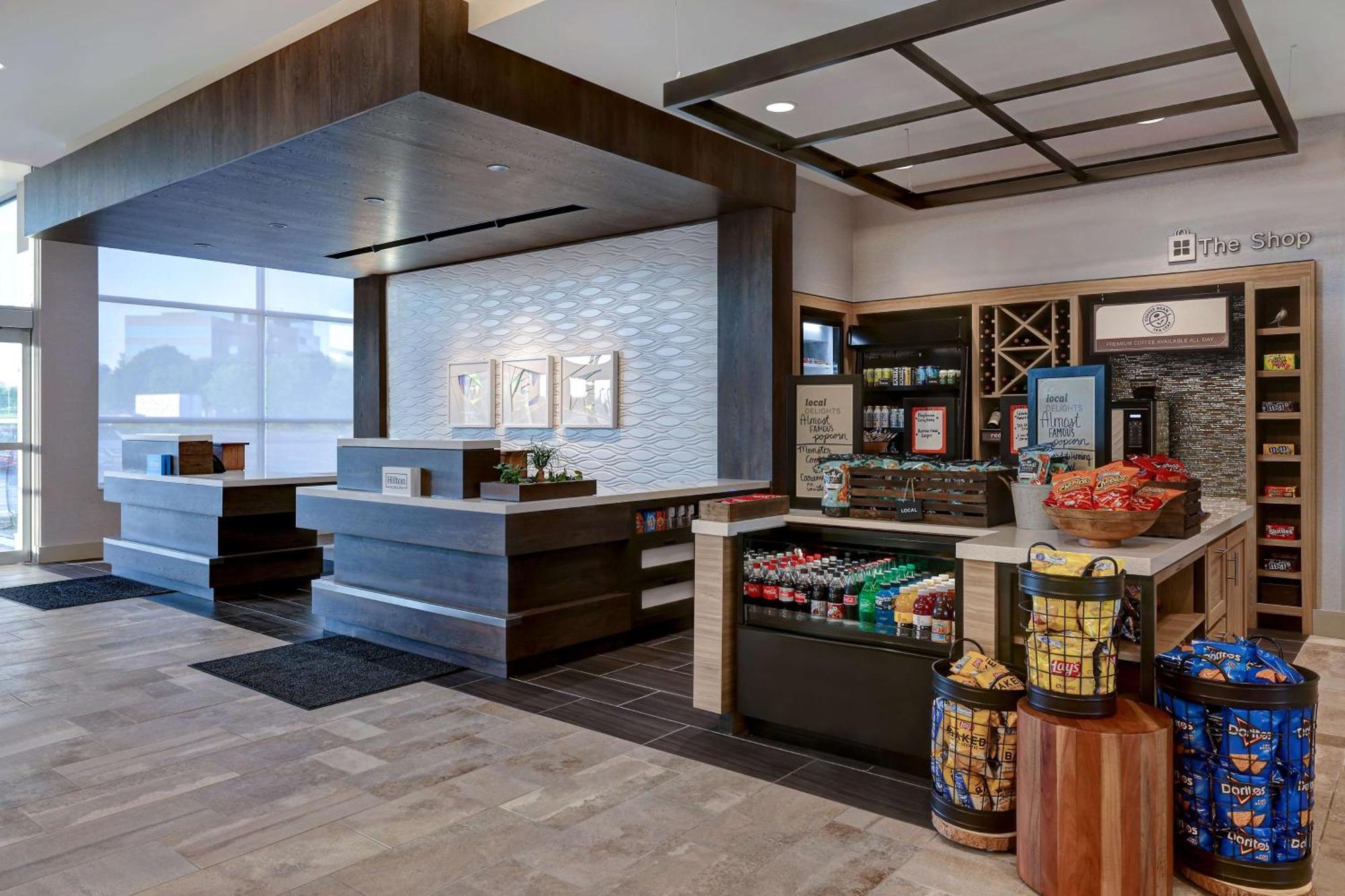 Hilton Garden Inn Cedar Rapids Εξωτερικό φωτογραφία